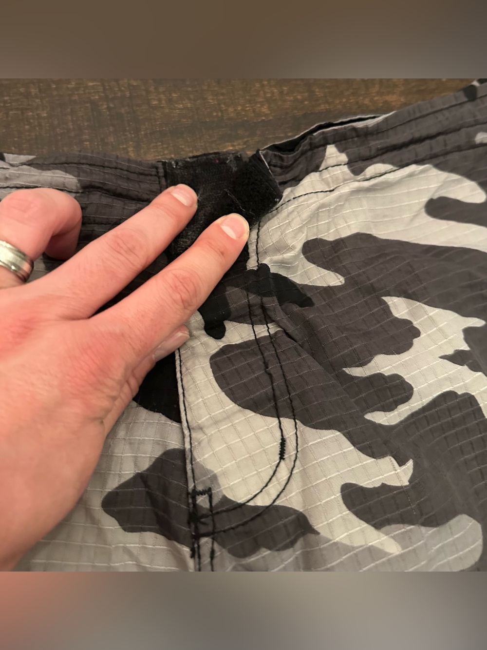 Tapout Men's MMA Fight Shorts Camo Black Gray White Red-Size 36 - Picture 3 of 11